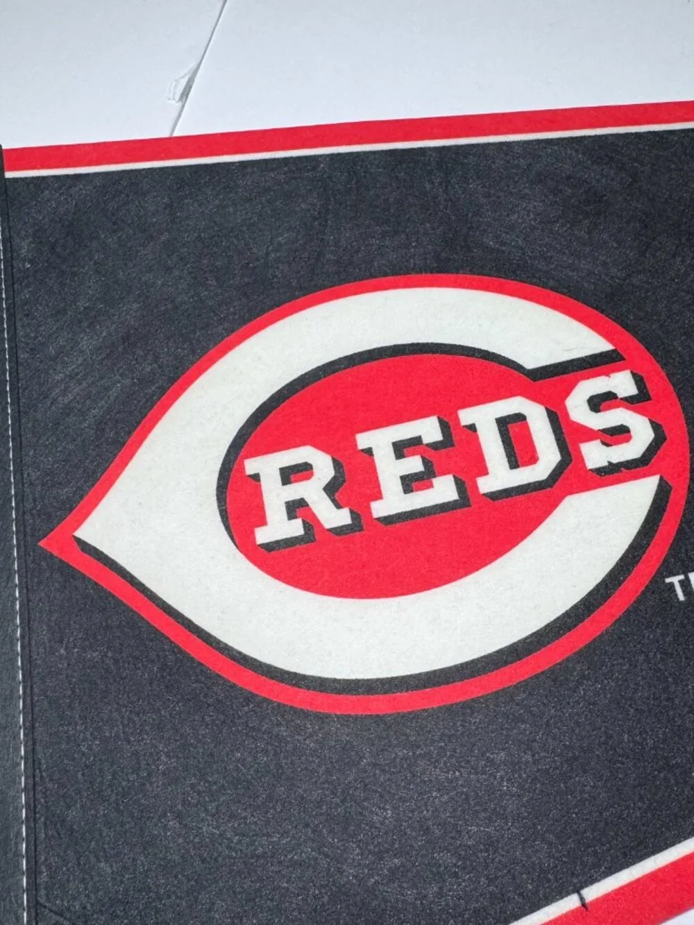 Cincinnati Reds MLB Baseball Pennant 12x30 Flag Felt Banner Mancave Decor